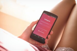 Jak dodać zdjęcie na Instagram?